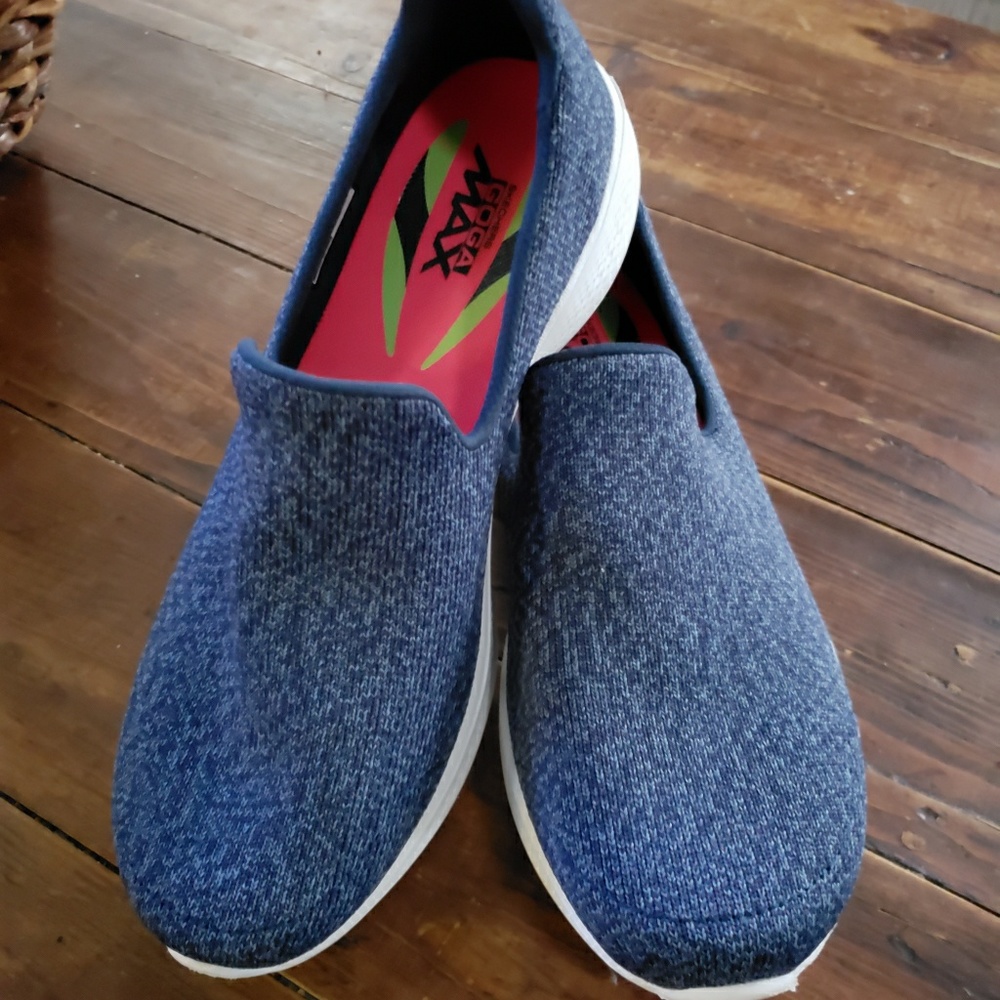 Skechers GoWalk